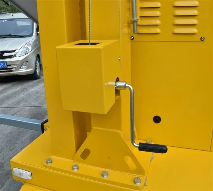 mobile CCTV trailer yellow 4